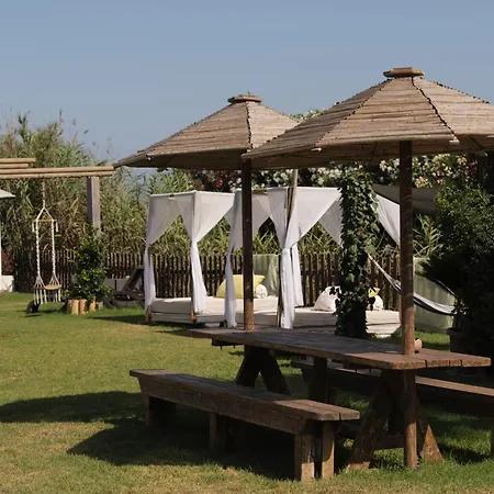 Margarita's Luxury Aparthotel *